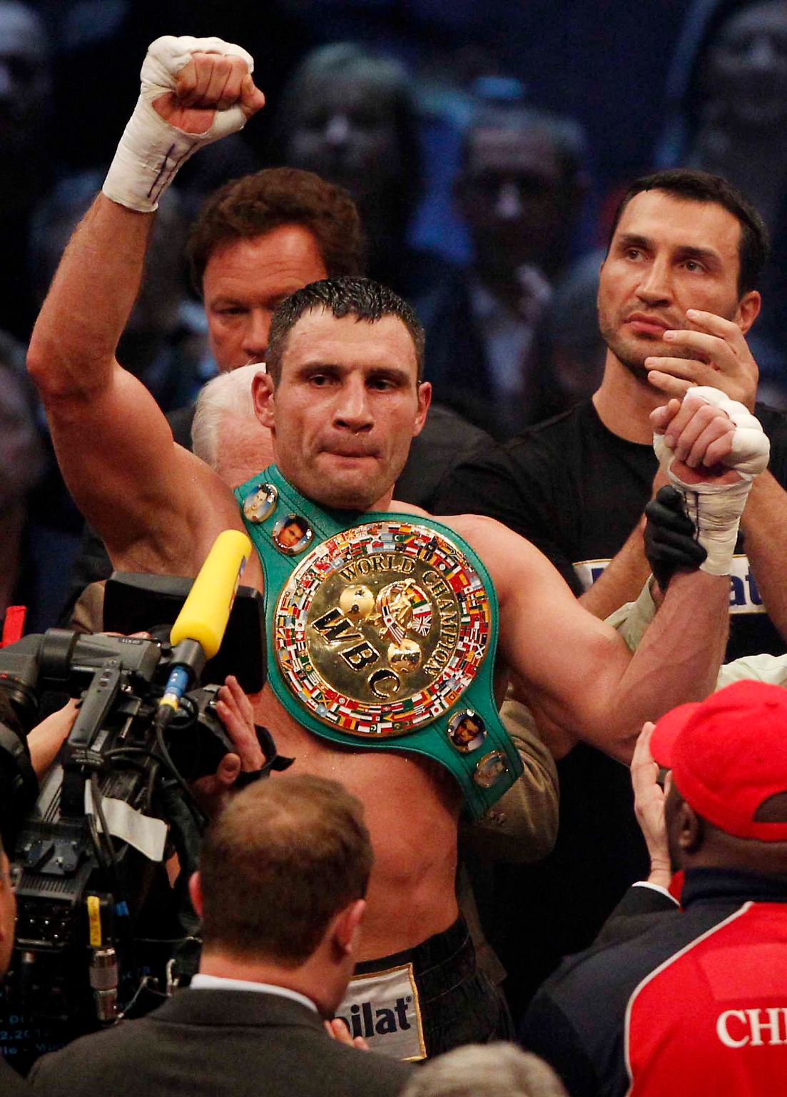 Ein hartes Stück Arbeit liegt hinter Witali Klitschko: Er verteidigt in München seinen WM-Titel in der WBC-Version.