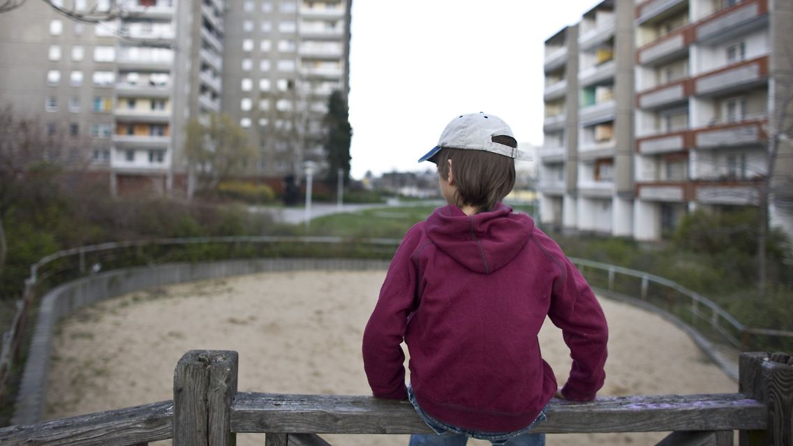 Für etwa 1,7 Millionen Kinder stehen die Hartz-IV-Sätze auf dem Prüfstein.