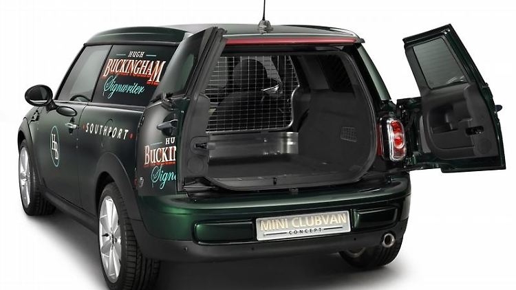 Die britische BMW-Tochter Mini zeigt auf dem Genfer Autosalon Anfang März den Clubvan. Der Zweisitzer bekommt eine ebene Ladefläche im blickdichten Fond.
