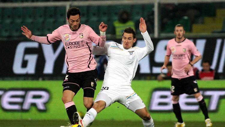 Miroslav Klose spielte in Palermo eine Halbzeit mit, dabei aber so glücklos wie der Rest des Teams.