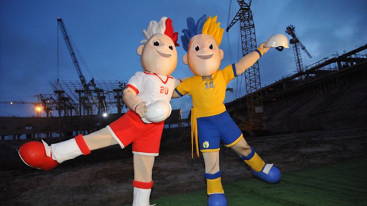 Slavek und Slavko heißen die beiden EM-Maskottchen. 