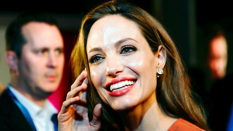 Entspannt und glücklich: Angelina Jolie.