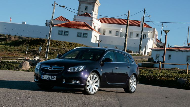 Mehr Leistung und Drehmoment holt Opel aus seinem 2,0-Liter-Diesel. Der Vierzylinder bringt es dank neuartigem Doppel-Turbo-Konzept auf 195 PS.