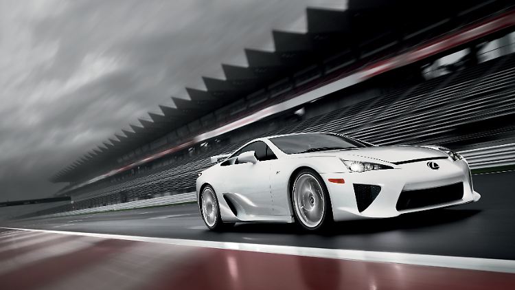 Porsche-Jäger: Lexus will mit dem LFA bei den Supersportlern mitmischen.