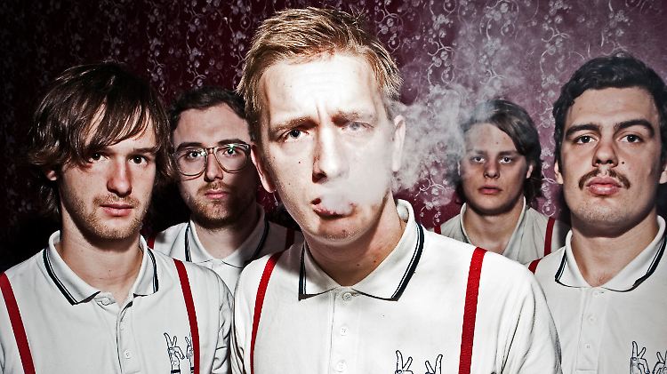 Neues Selbstbewusstsein aus der Provinz oder einfach nur 'ne geile Band? Kraftklub.