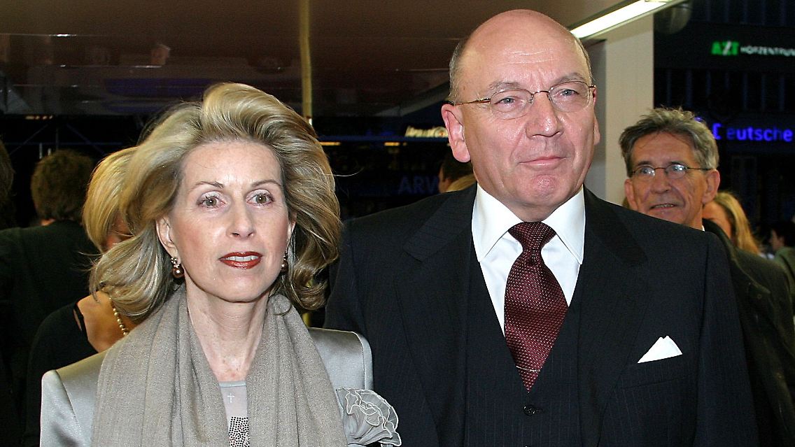 Madeleine Schickedanz neben ihrem Ehemann Leo Herl.