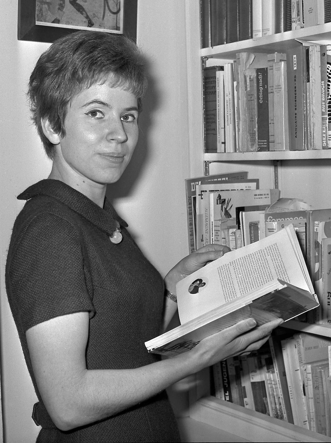 Beate Klarsfeld, 1939 als Beate Künzel geboren, wird im Nachkriegsdeutschland groß. Die Zeit des Nationalsozialismus ist ein Tabu, die Verbrechen, an der Tausende noch immer lebende Deutsche beteiligt gewesen sind, werden nicht thematisiert. Mit 21 Jahren emigriert die junge Frau ...