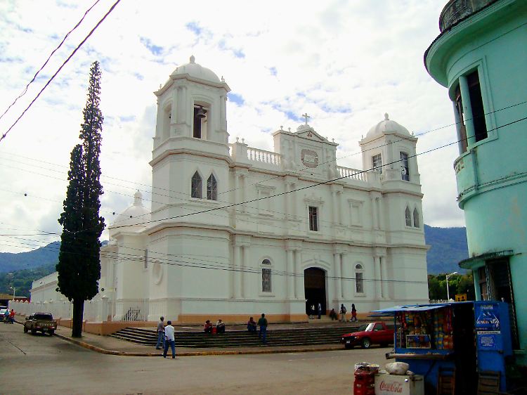 Matagalpa südlich von Managua - hier die Kathedrale - ist das Zentrum einer wichtigen Kaffeeanbauregion.