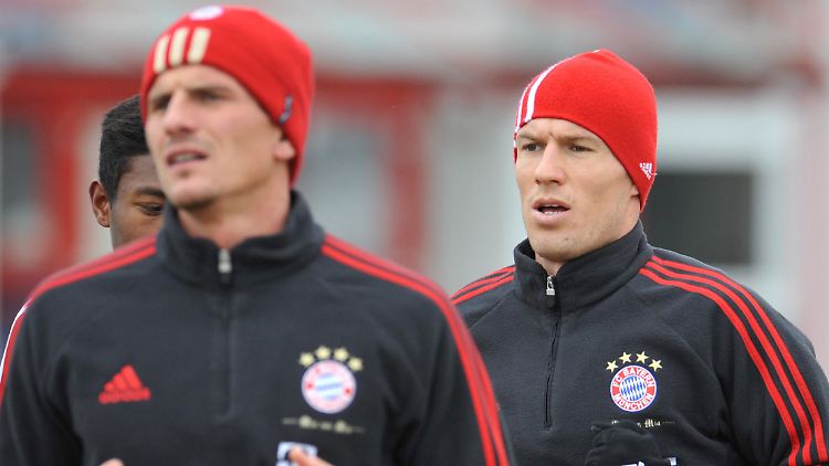 Gerne auch einmal unwillig: Arjen Robben, rechts, hier mit Mario Gomez.