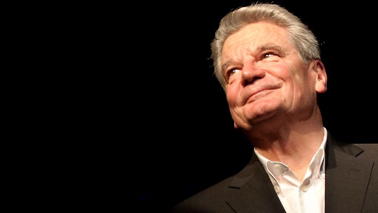 Gauck bei einer Lesung in Fürth.