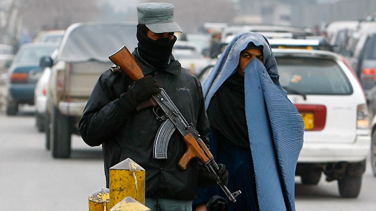 An einer Polizeisperre in Kabul.