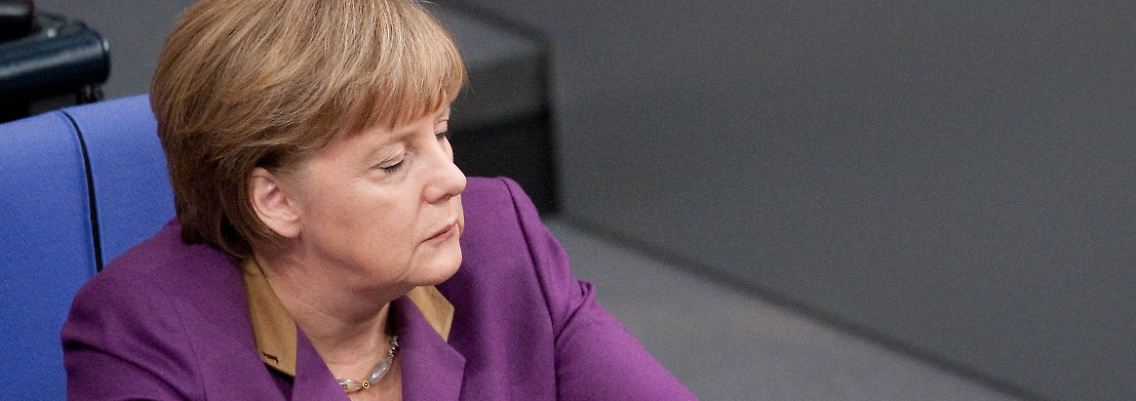 Kanzlerin Merkel muss eine schwere Schlappe hinnehmen.