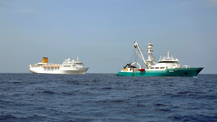 Der französische Trawler soll von zwei weiteren Schleppern verstärkt werden.