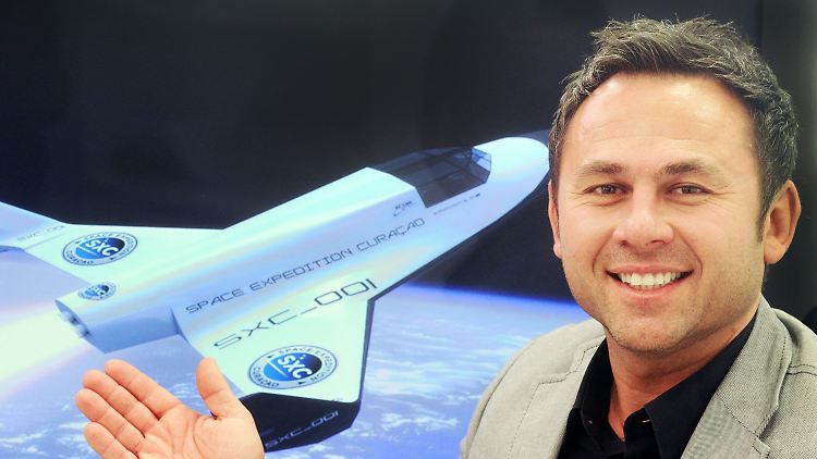 Jos Gal freut sich auf seinen Weltraumflug 2014.