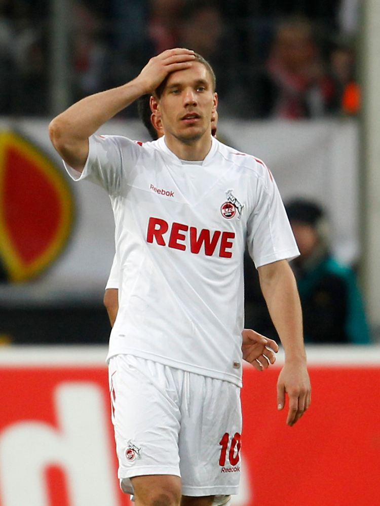 Ehe er eine Entscheidung bekanntgibt, will sich Podolski noch Monate Zeit lassen. Auch Zeit, um neue Offerten einzuholen.