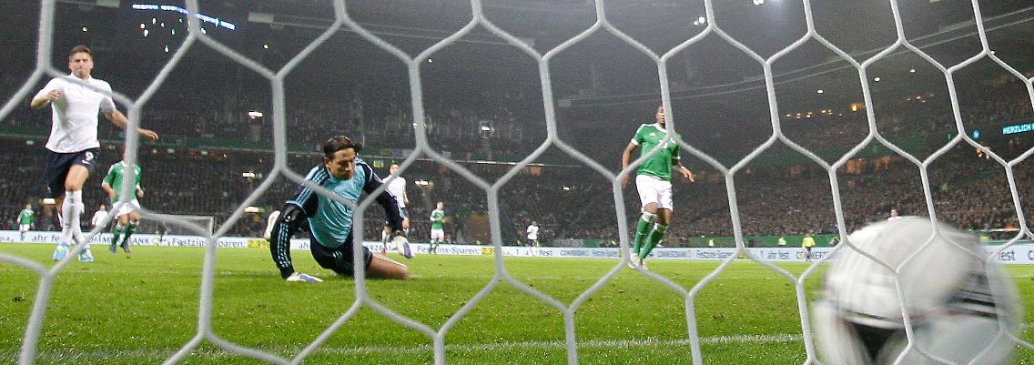 Olivier Giroud traf in der 21. Minute zum 1:0 für Frankreich. Es folgte noch ein Tor der Gäste, aber nur noch eins der Gastgeber.