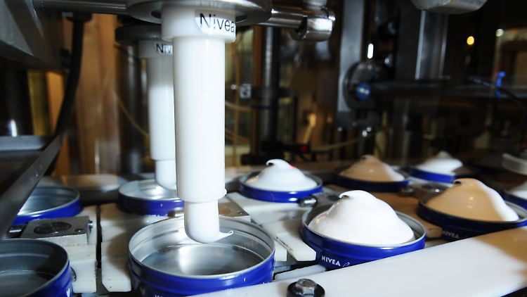 Die Füllmenge muss genau stimmen, sonst schwimmt der Deckel.