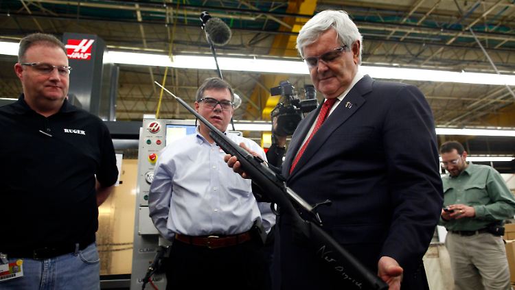 Mit Waffen kennt sich Gingrich nicht aus, doch das Recht auf Waffenbesitz unterstützt er ohne Ausnahme.