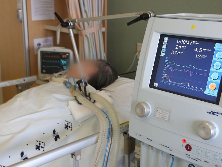 Wer eine Patientenverfügung ausfüllt, kann sicherstellen, dass er nicht gegen seinen Willen am Leben gehalten wird.