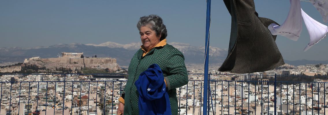 Teures Pflaster Griechenland: Oma Asimina ist 70 und muss zusammen mit ihrem Mann mit 600 Euro im Monat auskommen.