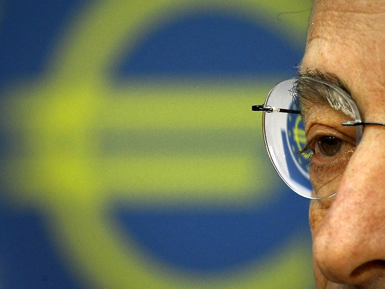 Mario Draghi muss genau hinschauen: Scheitert der Schuldenschnitt auf den letzten Metern?