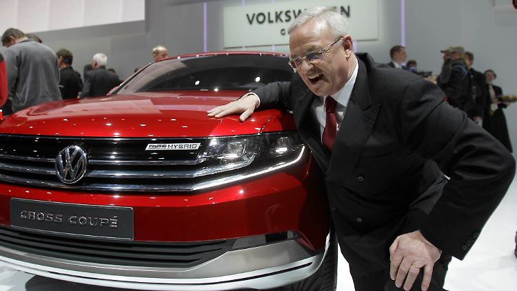 Martin Winterkorn kündigt Investitionen für den Ausbau regenerativer Energien an.