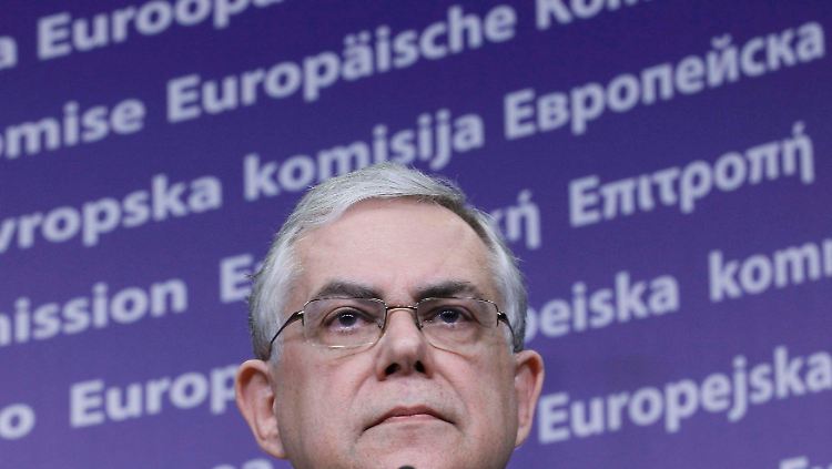 Griechenlands Premierminister Lukas Papademos: Die Troika rechnet mit einem Scheitern des Schuldenschnitts.