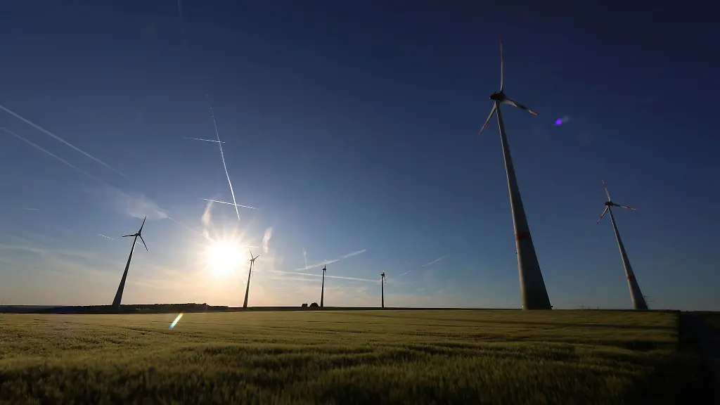 Kuenftig-sollen-Kommunen-und-Buerger-von-neuen-Windparks-in-Bayern-profitieren-koennen