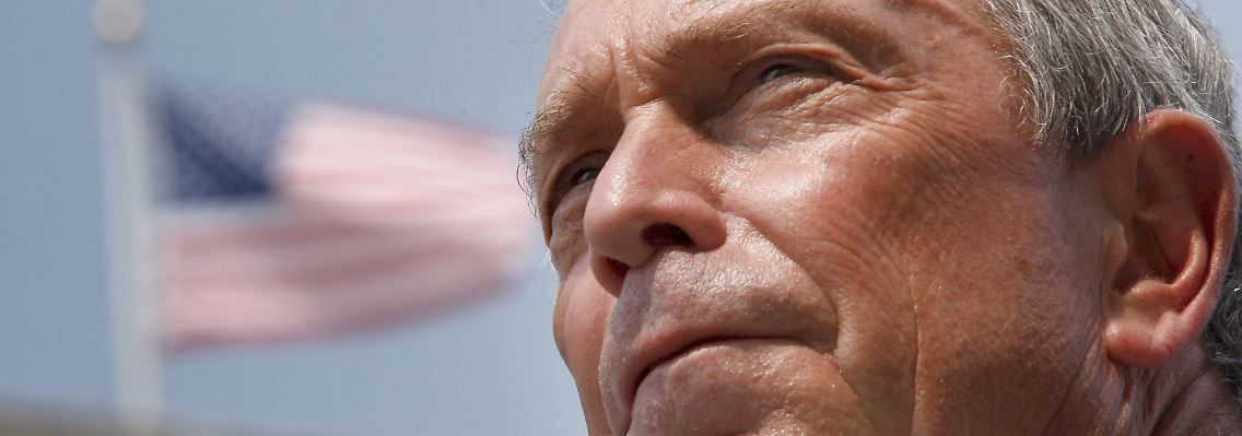 Bloomberg liegt in den Umfragen weit vorn.
