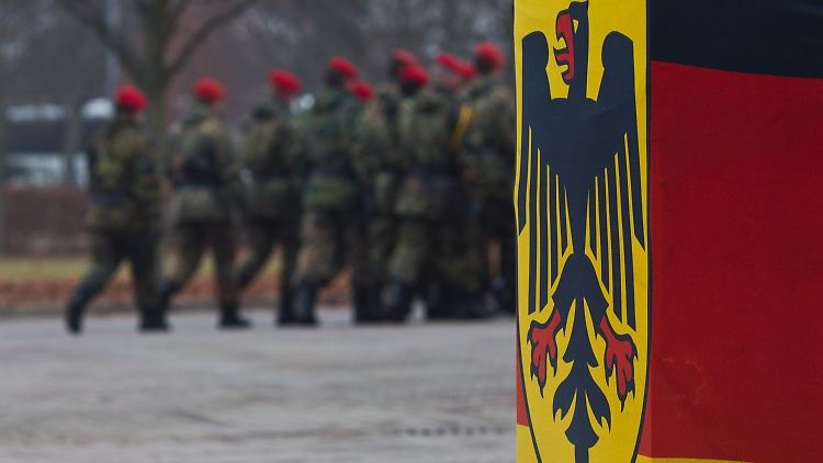 Soldaten des Panzerpionierbataillons 803 in Havelberg (Landkreis Stendal). 