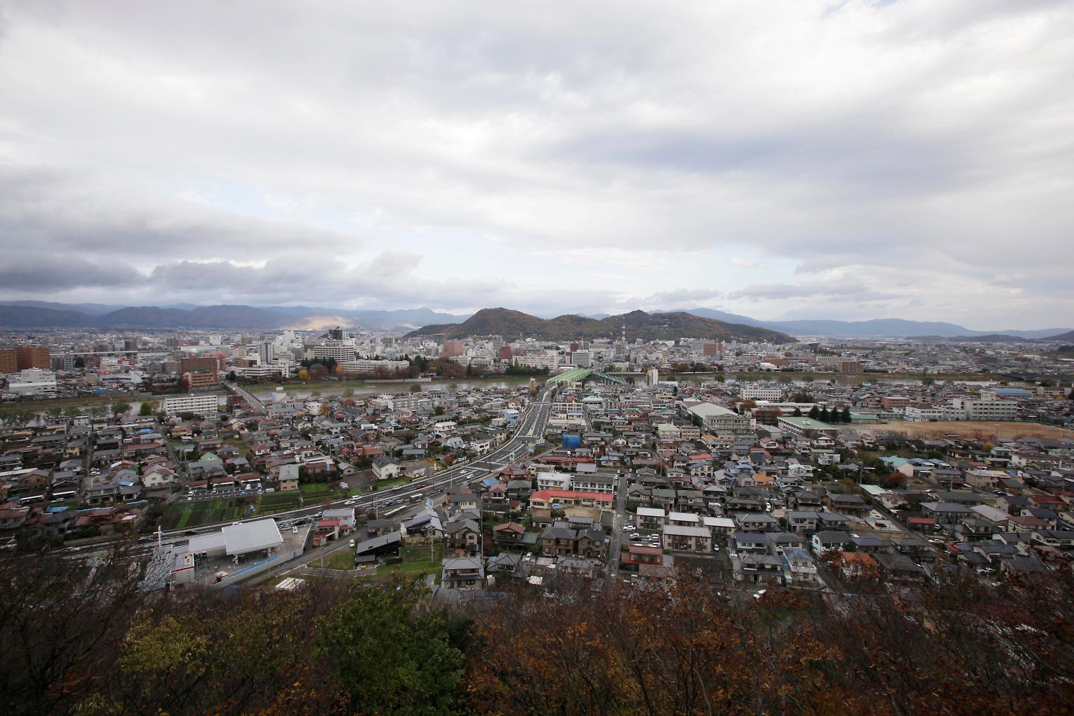 Ein Jahr nach dem Erdbeben, dem Tsunami und dem Reaktorunglück in Japan sind erst fünf Prozent des Schutts weggeräumt.