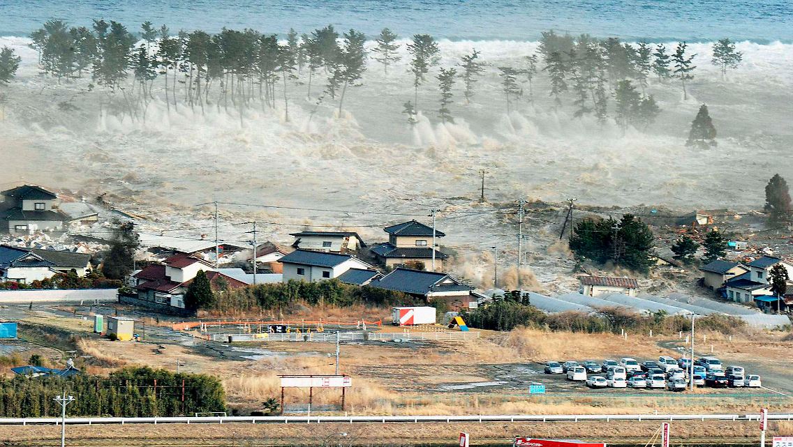 2012-03-07T104725Z_01_TOK104_RTRMDNP_3_JAPAN-TSUNAMI_1.jpg