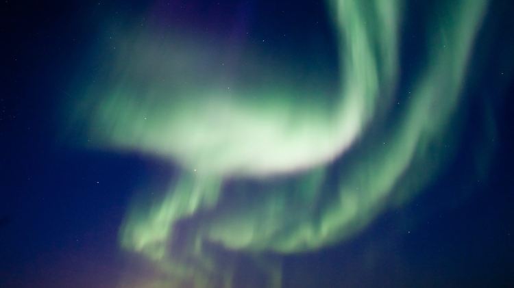Im kanadischen Yellowknife führt der Sonnensturm zu faszinierenden Bildern.