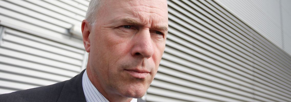Carl-Peter Forster sieht sich angeblich nach einem neuen Job um.