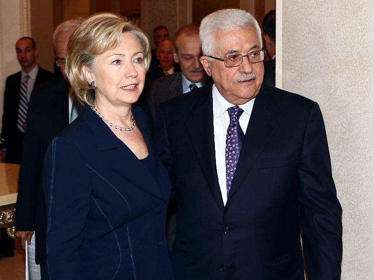 Clinton reist nach dem Treffen mit Abbas nach Israel weiter ...