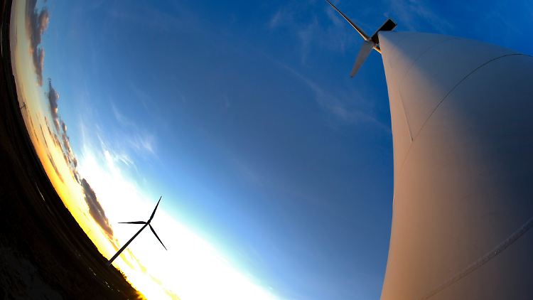 Windräder produzieren mit den saubersten Strom. Doch sie liefern nicht zu jeder Zeit.
