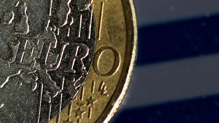 Europa laboriert an seinen Problemen, der Aufschwung in den USA gewinnt an Breite.