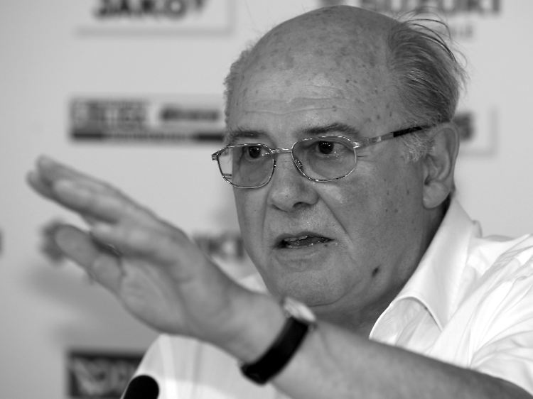 Freiburgs Präsident Achim Stocker ist im Alter von 74 Jahren gestorben.
