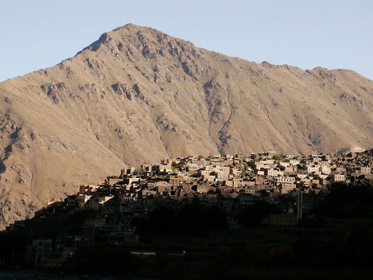 Der Toubkal - mit 4165 m der höchste Berg des Atlasgebirges im Nordwesten Afrikas und der höchste Berg Marokkos. Er liegt 63 km südlich von Marrakesch ...