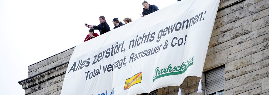 Die Demonstranten haben nicht vor, ihren Protest einzustellen. Ihre Aktion ist "unbefristet", sagen sie.