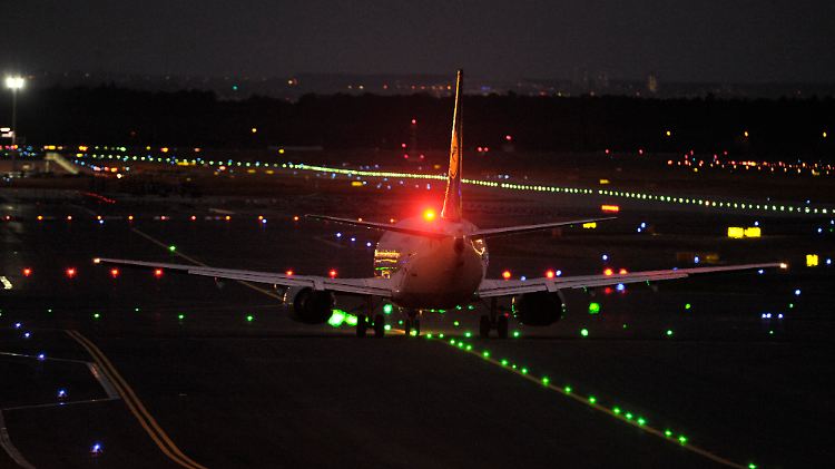 Der Frankfurter Flughafen ist der größte Verkehrsflughafen in Deutschland.