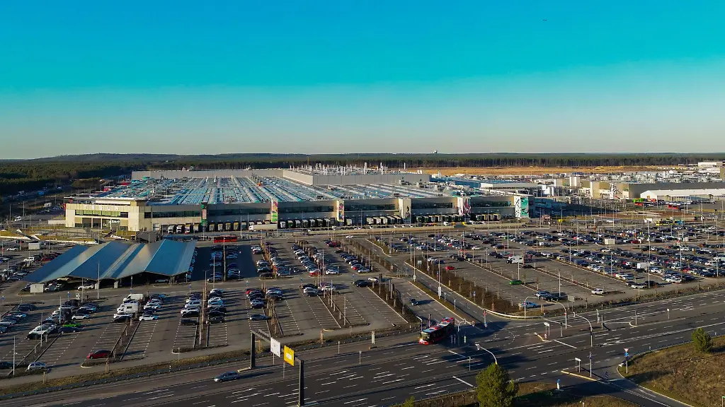 Die-Tesla-Gigafactory-Berlin-Brandenburg