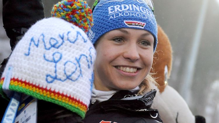 Ur-bayrischer Gruß: Magdalena Neuner.