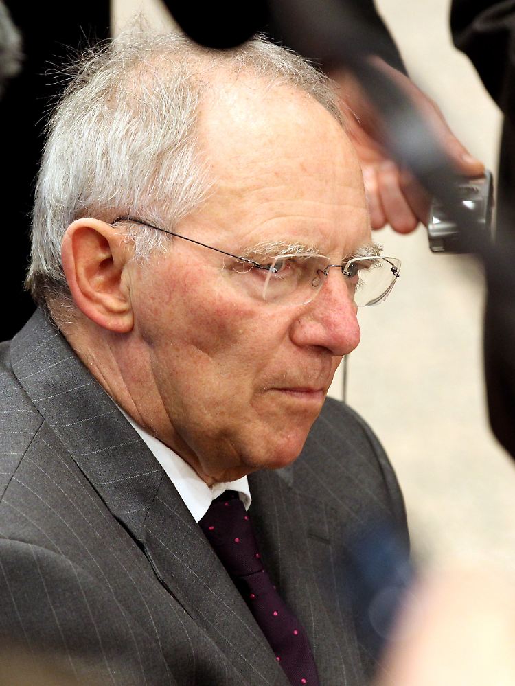 Hat Bundesfinanzminister Schäuble die Börsensteuer schon abgeschrieben?