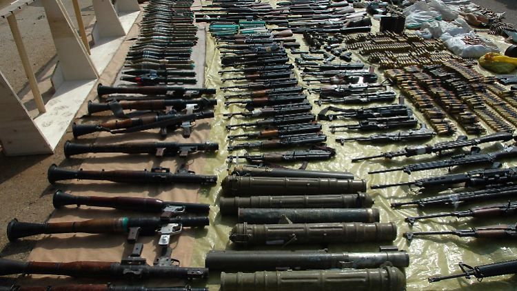 Beschlagnahmte Kleinwaffen in Syrien.