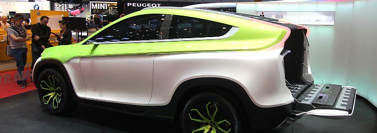 Schräge Studie: Das Konzeptfahrzeug Mila Coupic, das Magna auf dem Genfer Salon enthüllt hat, ist ein SUV-Coupé mit Cabrio- und Pick-up-Anleihen.