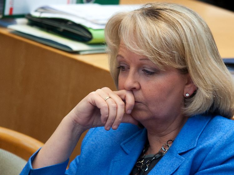 Hannelore Kraft war nicht einmal zwei Jahre im Amt. Jetzt ist ihre Minderheitsregierung gescheitert.