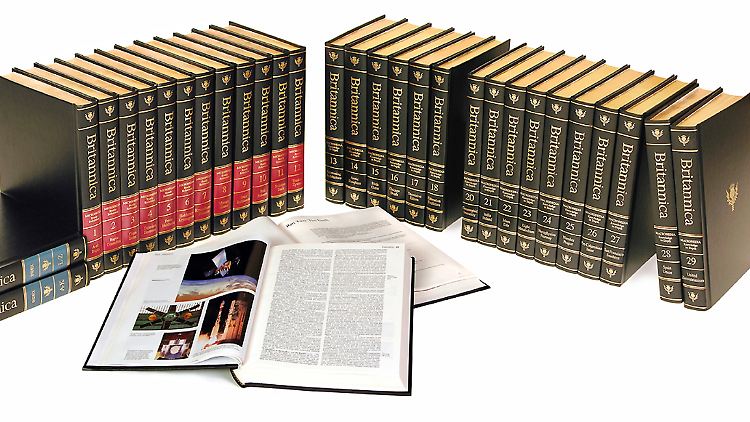 Rund 1,8 Kilo wiegt jedes dieser Bücher, die am Ende die 59 Kilo für die "Encyclopaedia Britannica" ausmachen.