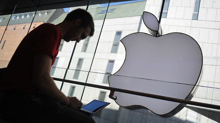 Die Anleger verbeugen sich vor Apple. Dem Nasdaq Compostie hilft's.