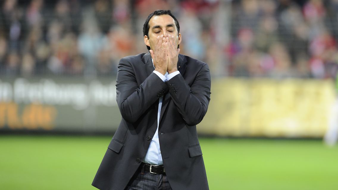 Traurige Zeiten: Freiburgs Trainer Robin Dutt.